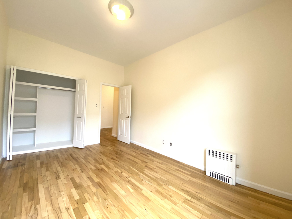 73rd & Columbus Ave - Photo 5