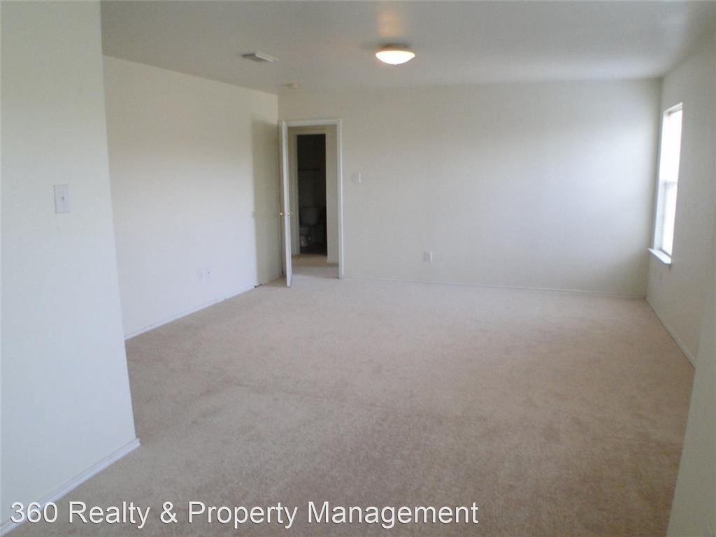 20818 Imperial Landing Lane - Photo 13