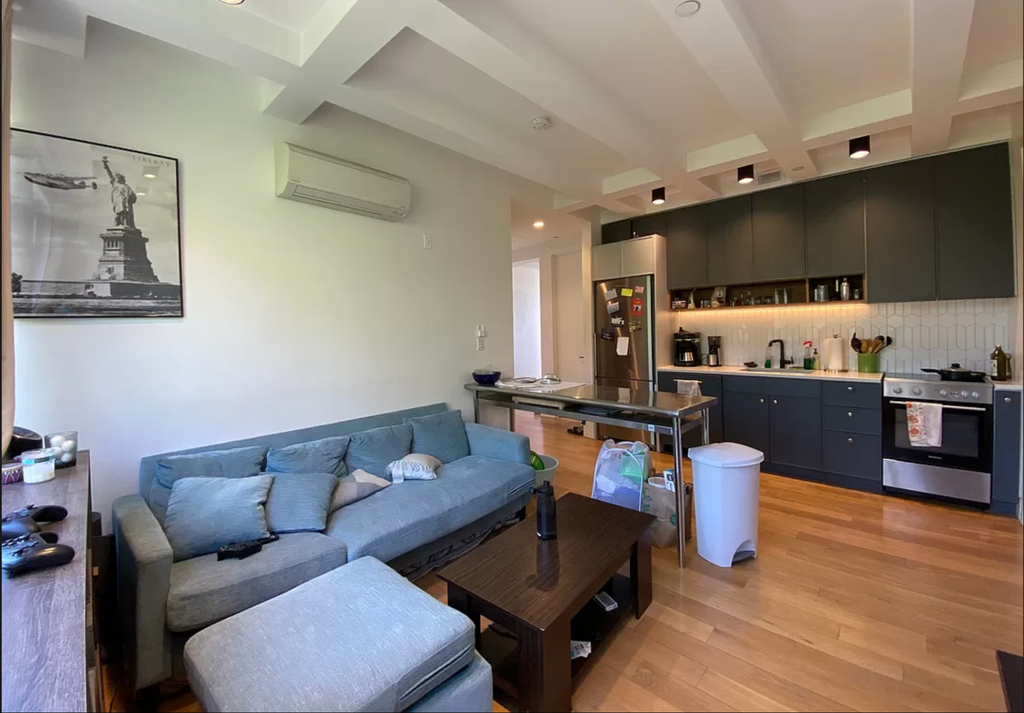 108 Havemeyer Street - Photo 1