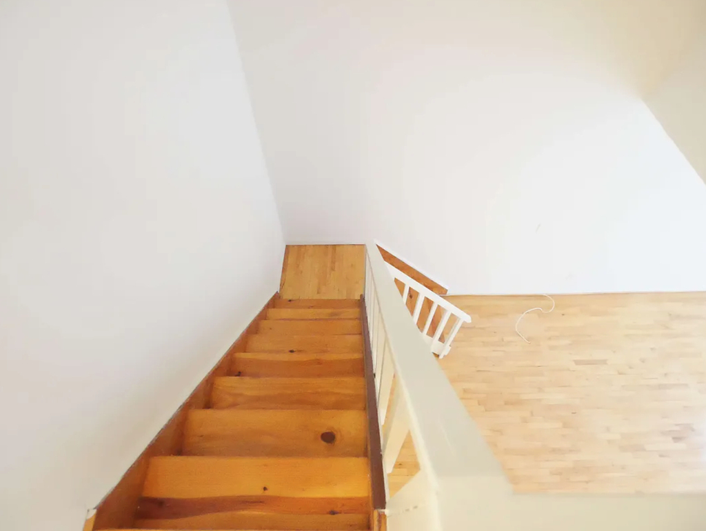 516 East 86th Street - Photo 3