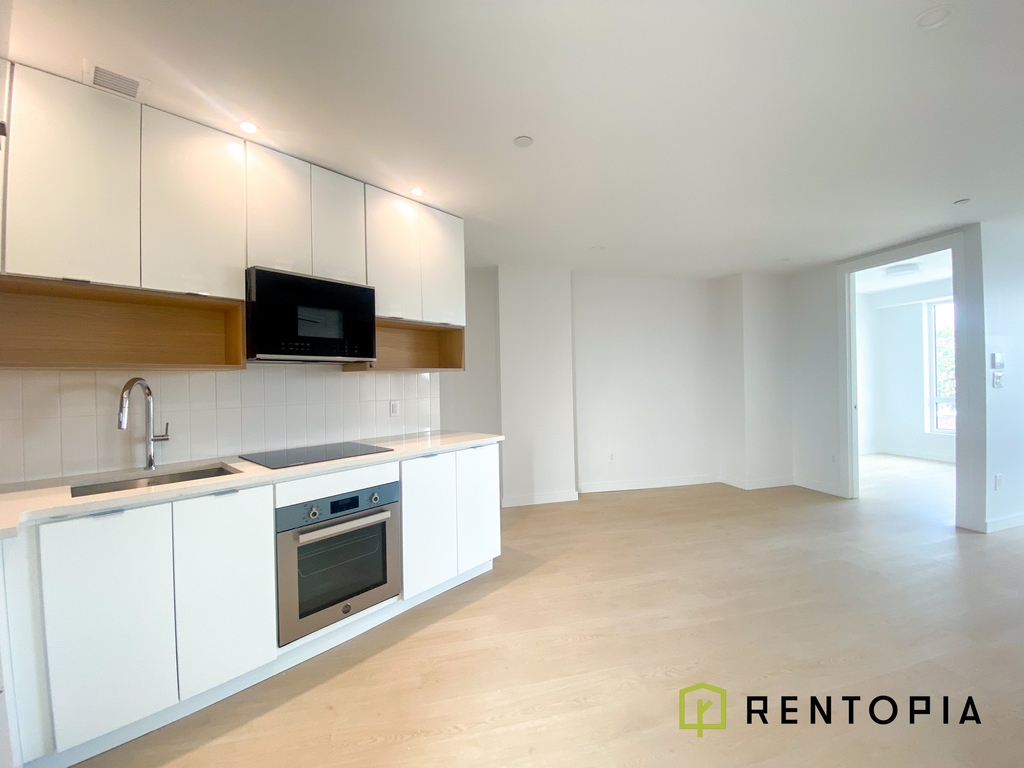 280 Meeker Avenue - Photo 3