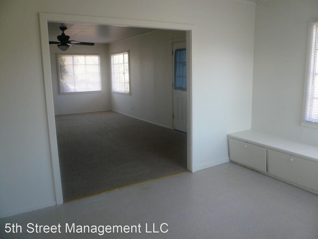 223 University Terrace - Photo 0