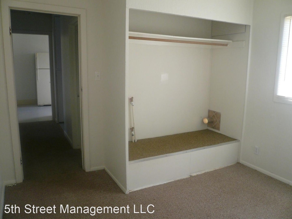 223 University Terrace - Photo 5