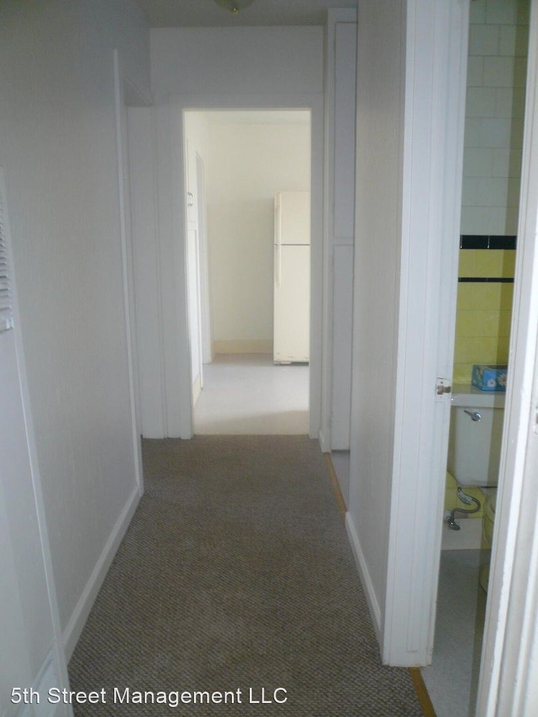 223 University Terrace - Photo 13