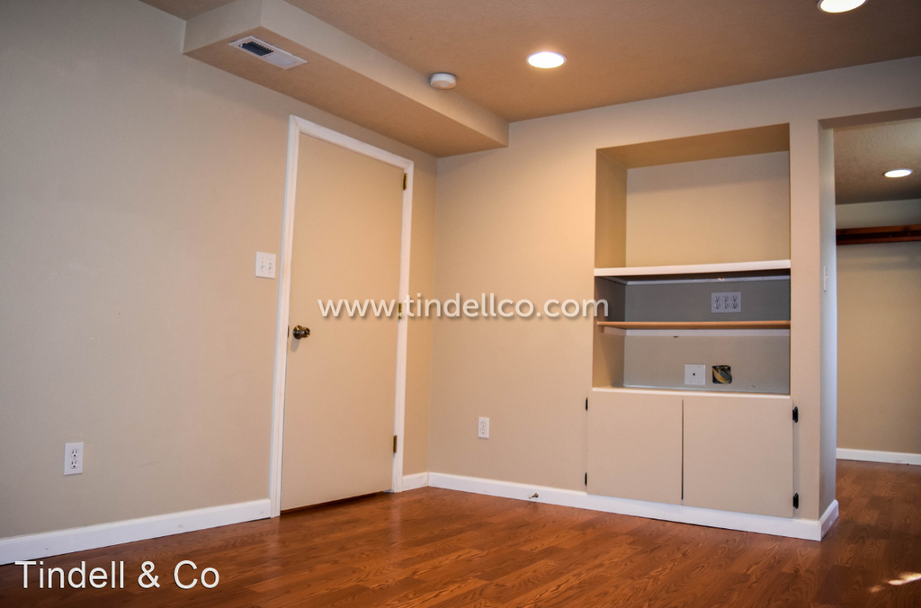 6725 N Delaware Ave - Photo 23