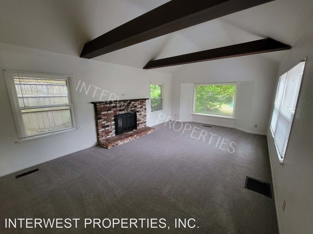 3750 Sw 144th Ave - Photo 2