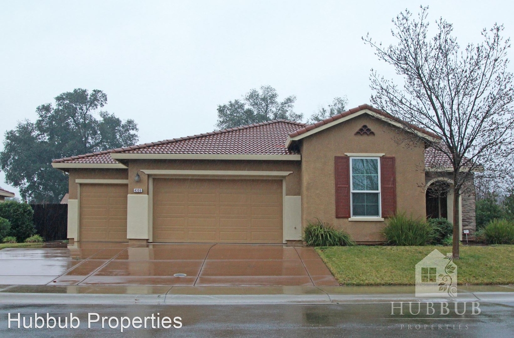 4306 Egret Way - Photo 0