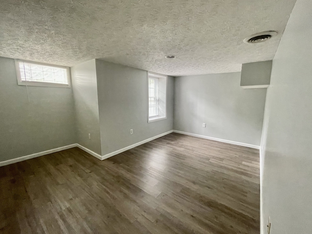 6103 Winthrop Avenue - Photo 14