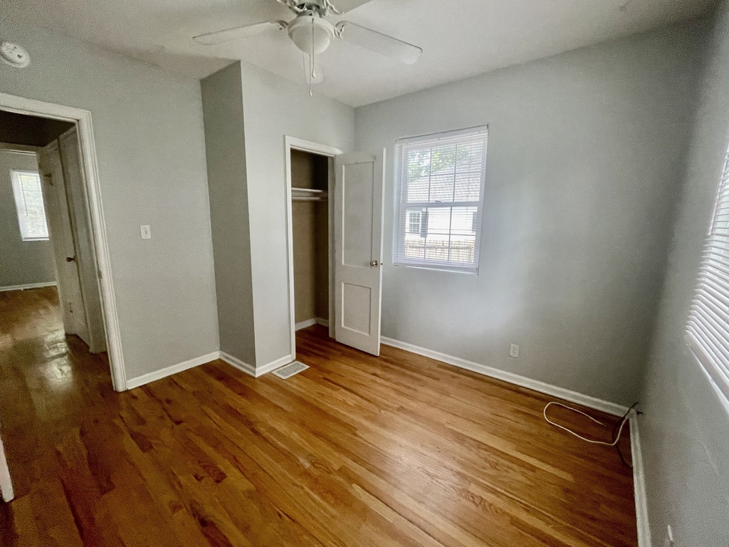 6103 Winthrop Avenue - Photo 7