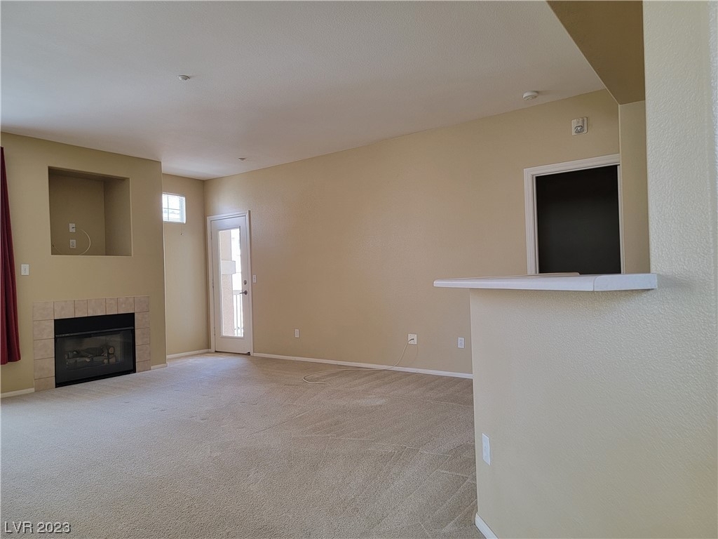 5855 Valley Drive - Photo 3
