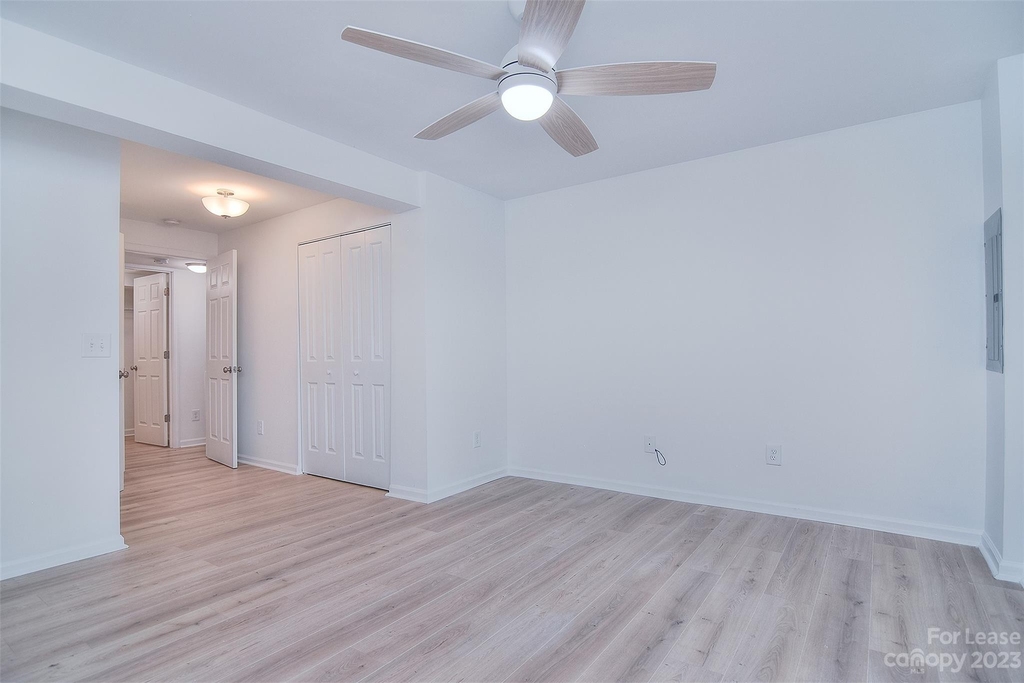 660 Lex Drive - Photo 2