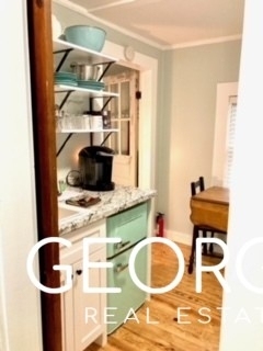 269 B Rogers Street W - Photo 2