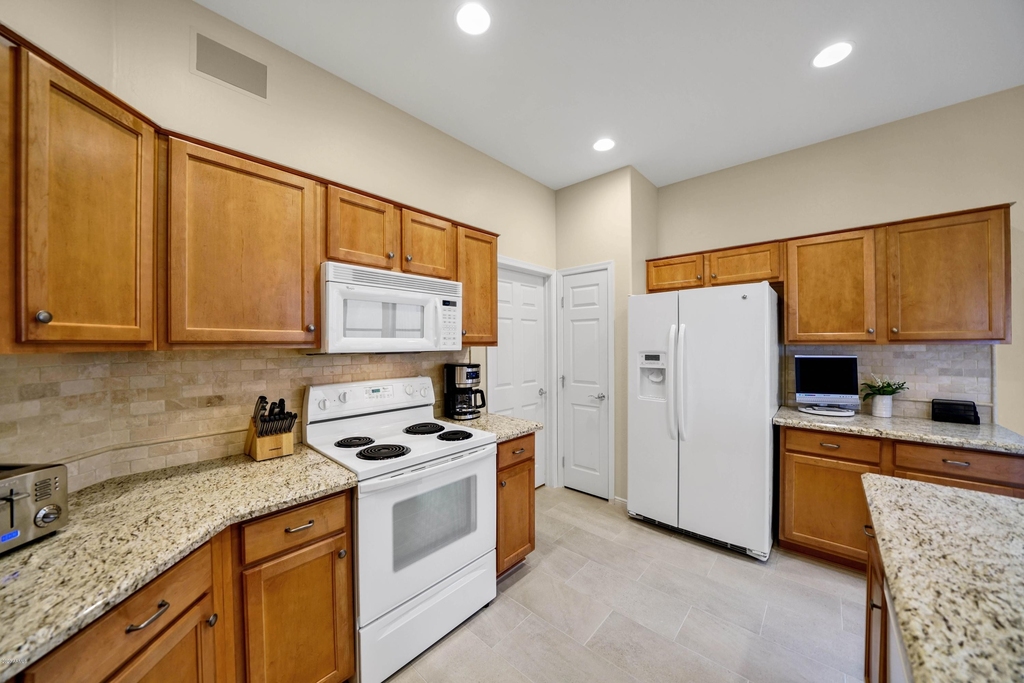 16600 N Thompson Peak Parkway - Photo 11