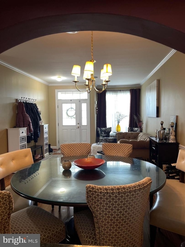 2414 Rosemont Trl - Photo 5