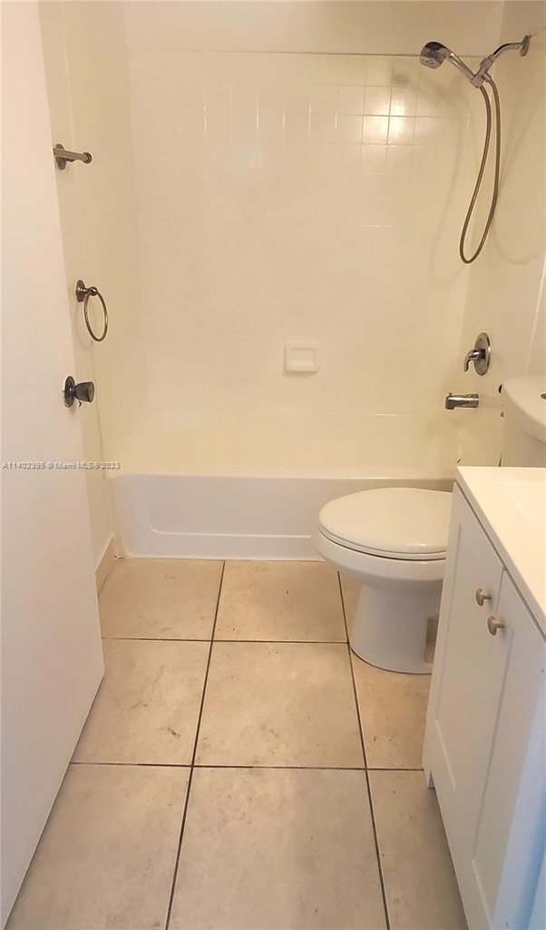 7405 Sw 152nd Ave - Photo 11