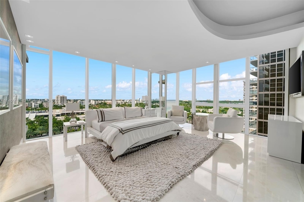 9701 Collins Ave - Photo 8