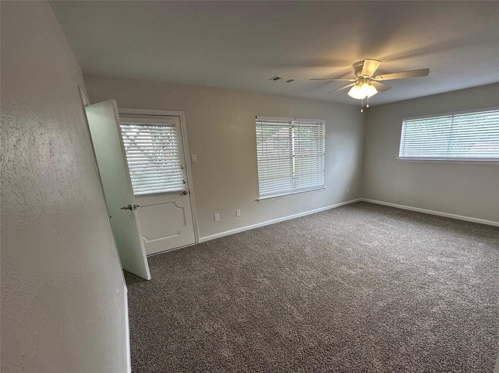 11323 Lochwood Boulevard - Photo 10