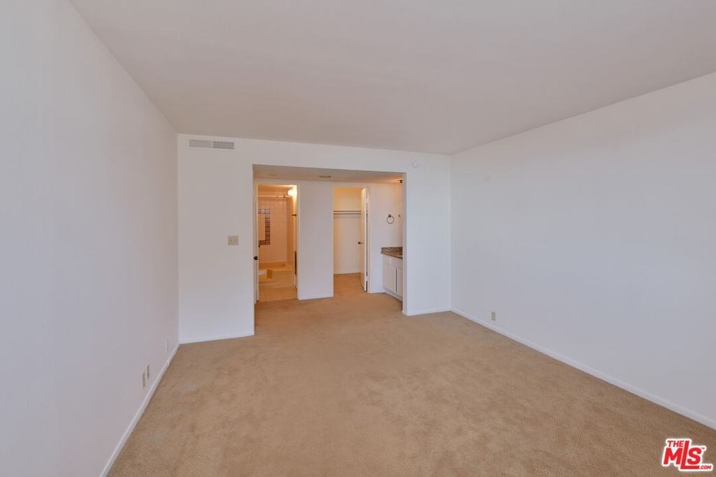 10535 Wilshire Blvd - Photo 8