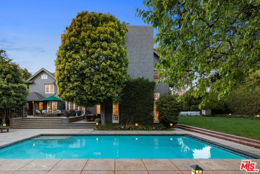 226 Palisades Ave - Photo 3