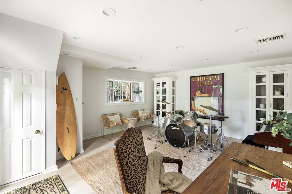 226 Palisades Ave - Photo 52