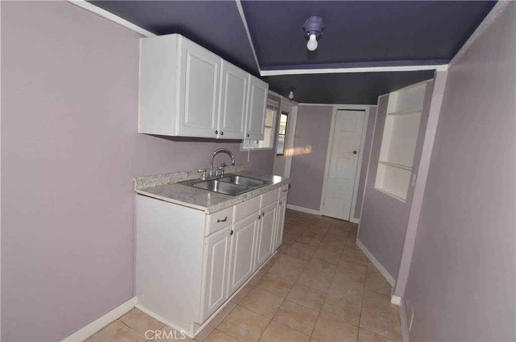 110 W 219th Place - Photo 7