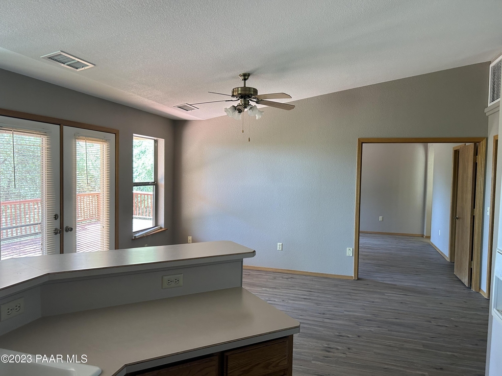 7757 N Deerfield Drive - Photo 10