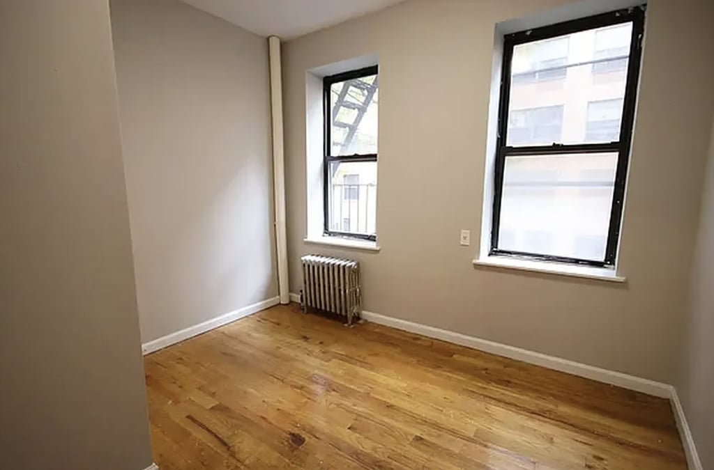 East 7th Street off Third Ave - Photo 0