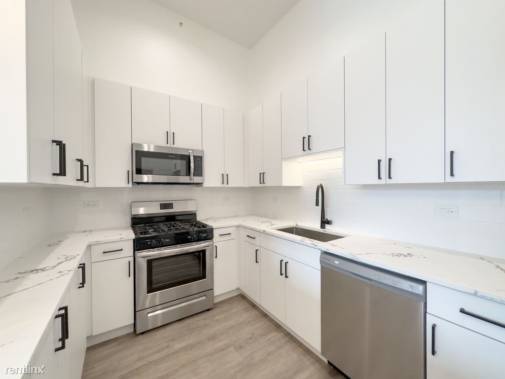 4731 N. Western, Unit C502 - Photo 1