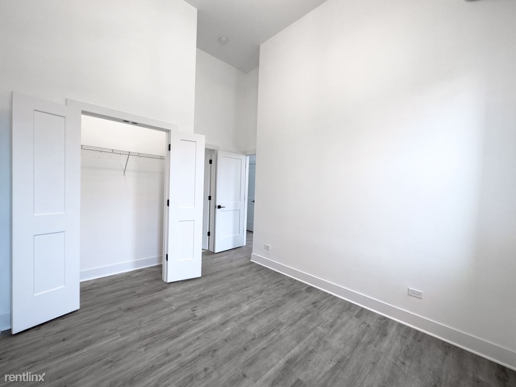 4731 N. Western, Unit C302 - Photo 14