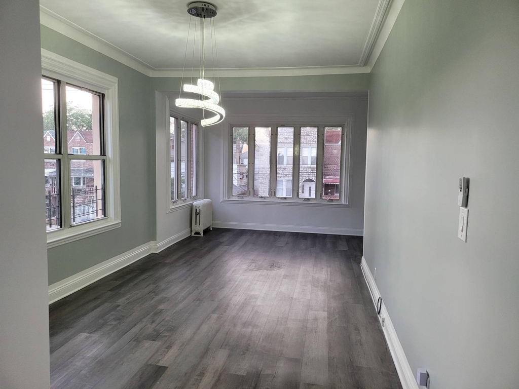 503 East 53rd St - Photo 1