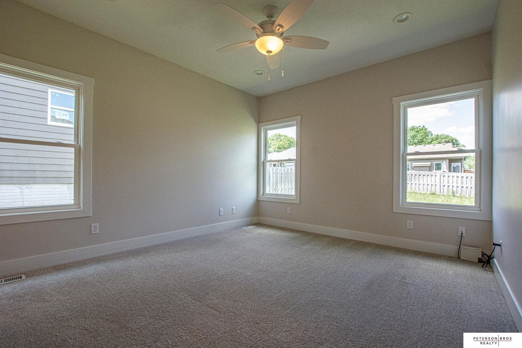 2712 Viking Circle - Photo 12