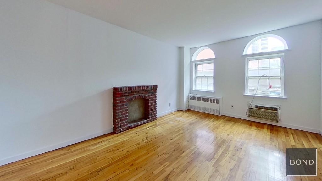 402 East 83rd Street - Photo 0