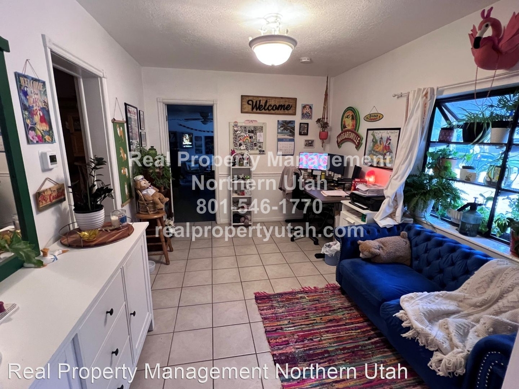 486 15th St. - Photo 9