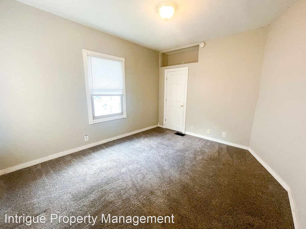 1228 N State Ave - Photo 25