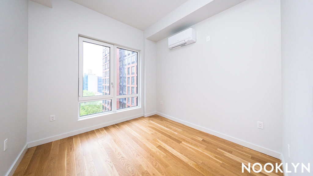 45-57 Davis Street - Photo 2