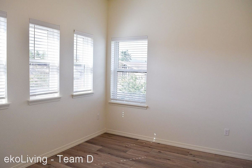 5120 N Lombard St - Photo 2