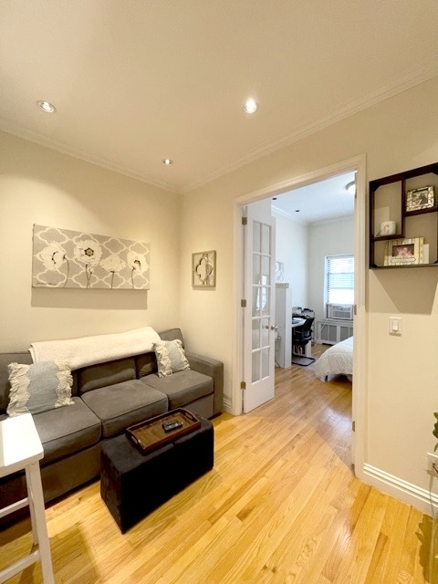 206 east 34th street  - Photo 4