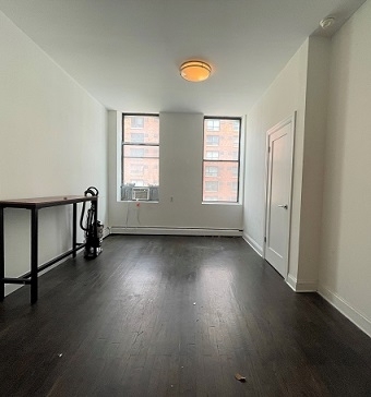 East 50th Street - Photo 0