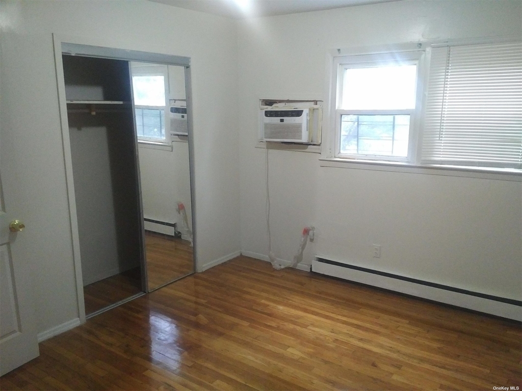 144-37 231st Street - Photo 3