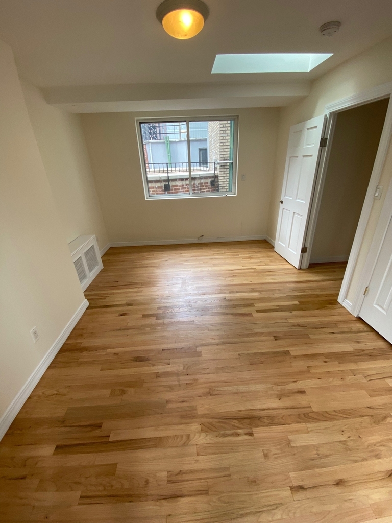 55 West 55th Street - Photo 8