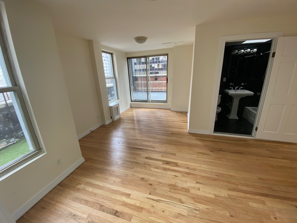 55 West 55th Street - Photo 11