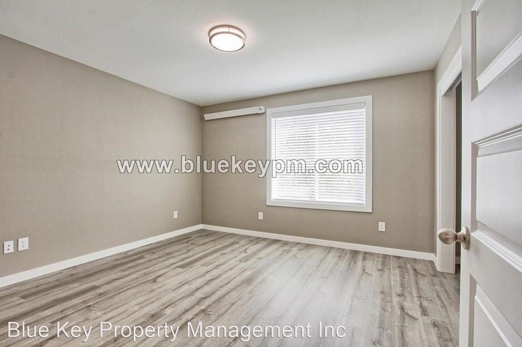 2713 Broadway Street - Photo 11