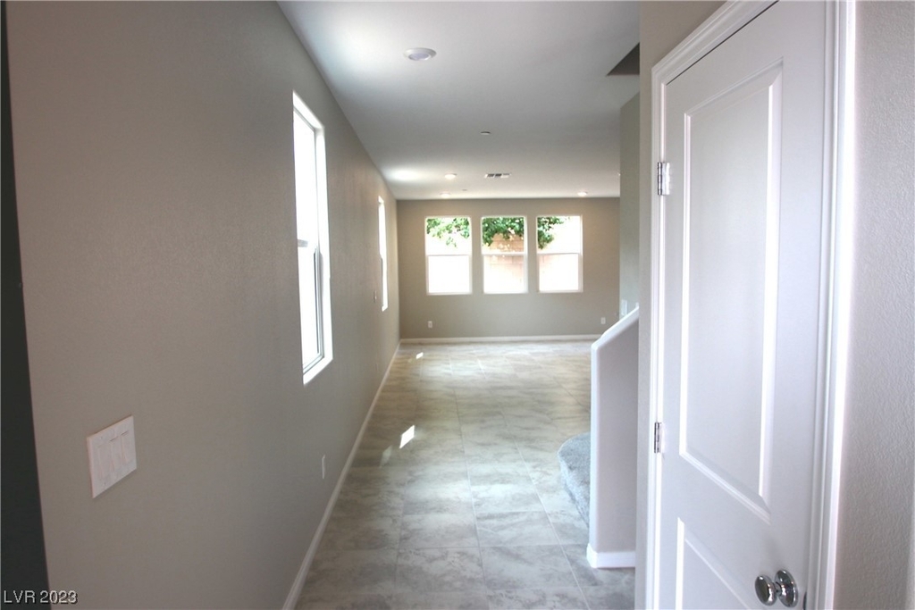 9261 Jade Lagoon Street - Photo 2