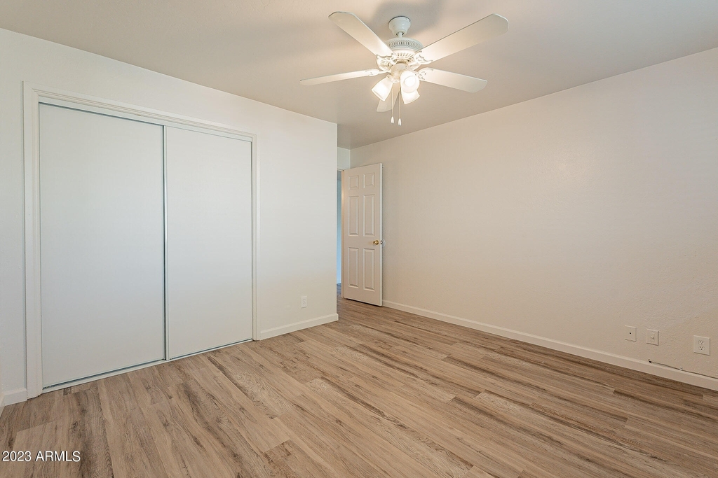 1111 E Turney Avenue - Photo 18