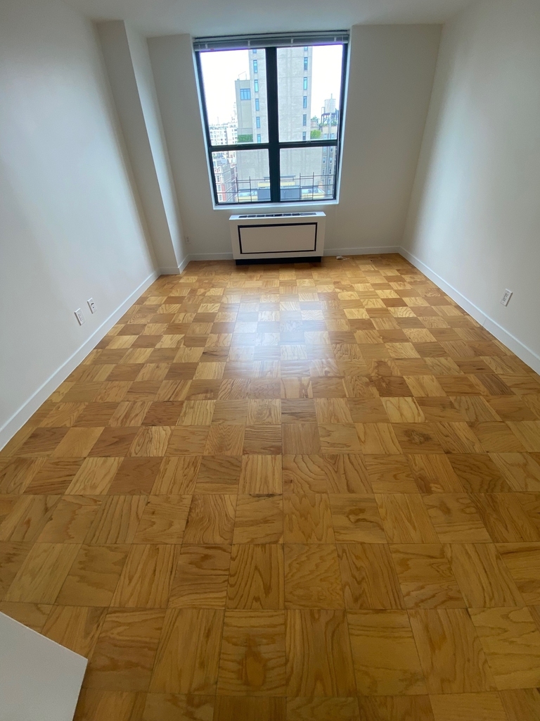 West 87th Street - Photo 14