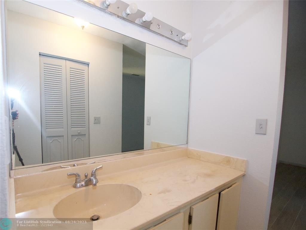 7355 Woodmont Ter - Photo 19