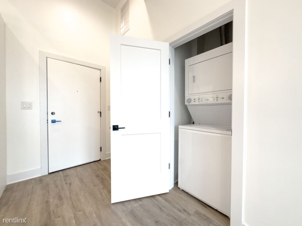 4731 N. Western, Unit A502 - Photo 6