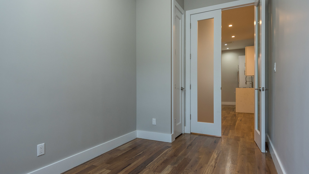 107 Skillman Avenue #3R - Photo 9