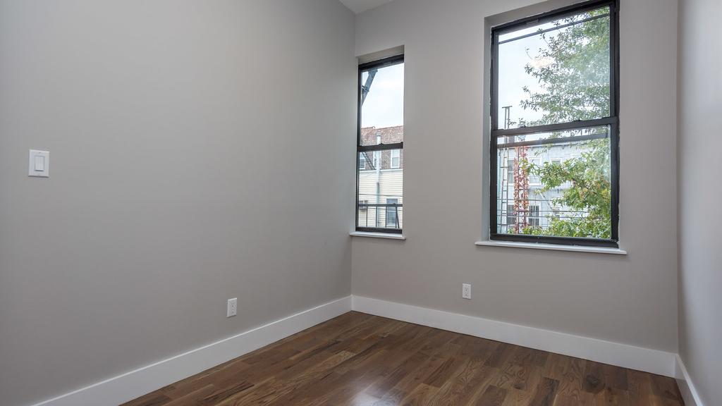 107 Skillman Avenue #3R - Photo 10