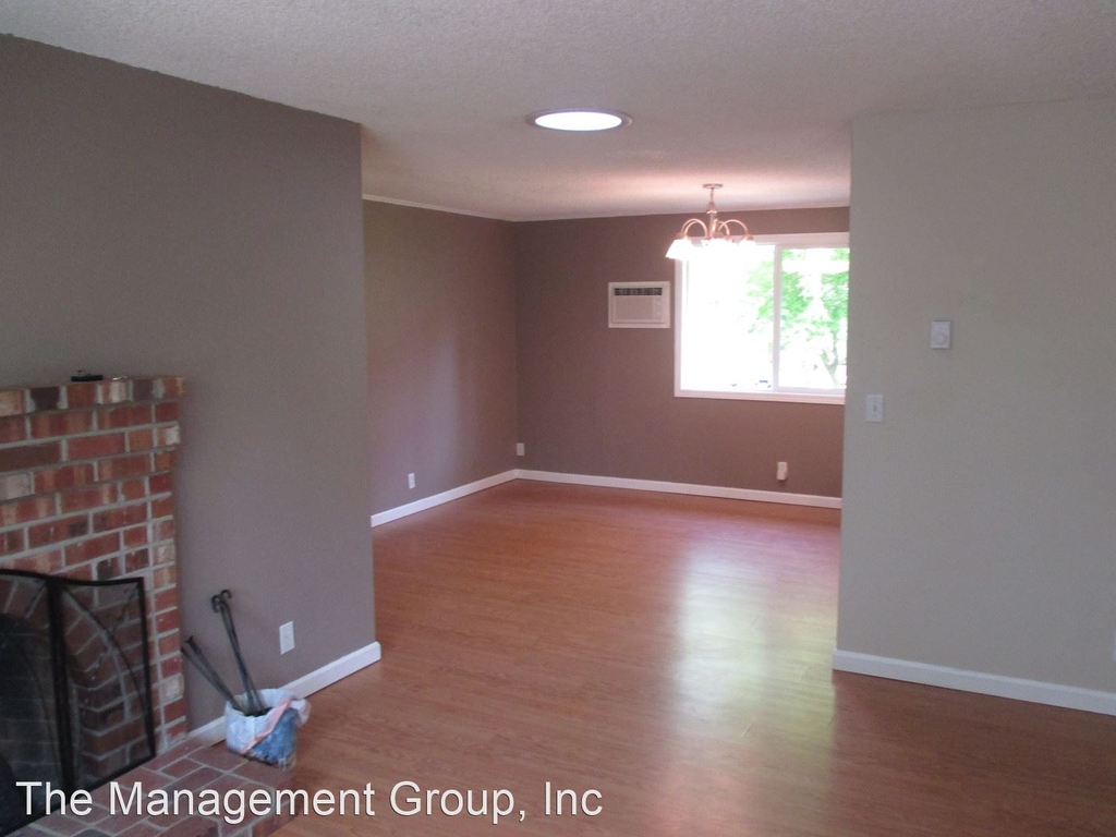 5710 Ne 75th Street - Photo 3